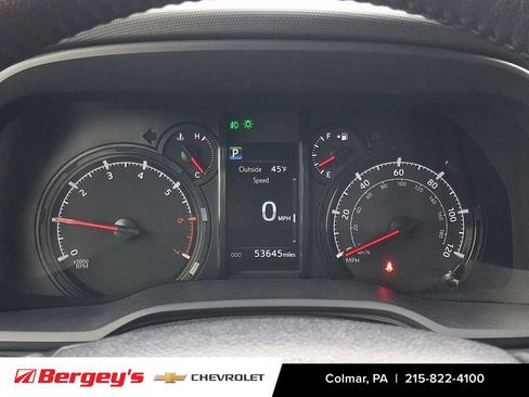Used 2024 Toyota 4Runner SR5 RWD image 23