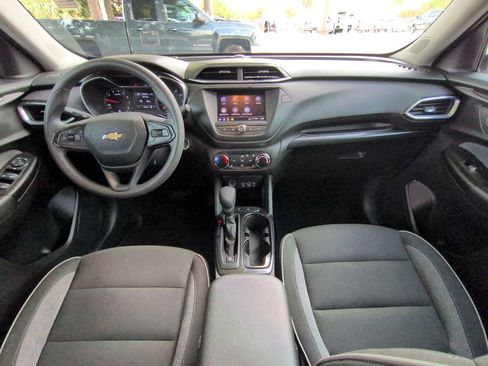 Used 2023 Chevrolet TrailBlazer LT FWD image 21
