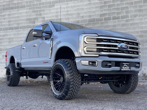 Used 2024 Ford F350 Platinum w/ Tremor Off-Road Package image 2