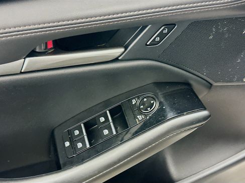 Used 2024 MAZDA MAZDA3 s FWD image 15
