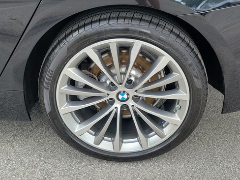 Certified 2023 BMW 530i w/ Premium Package RWD image 6