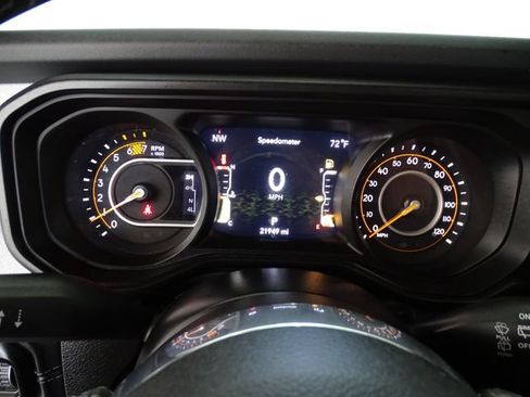 Certified 2025 Jeep Wrangler Unlimited Sahara AWD/4WD image 15