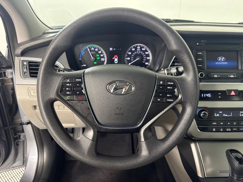 Used 2016 Hyundai Sonata SE image 14