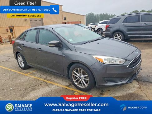 Used 2016 Ford Focus SE FWD image 5