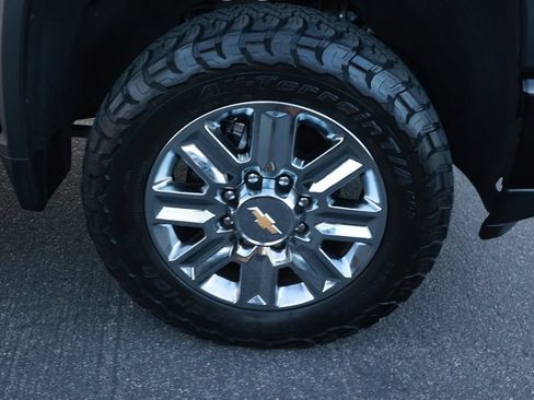 Used 2024 Chevrolet Silverado 2500 High Country AWD/4WD image 8