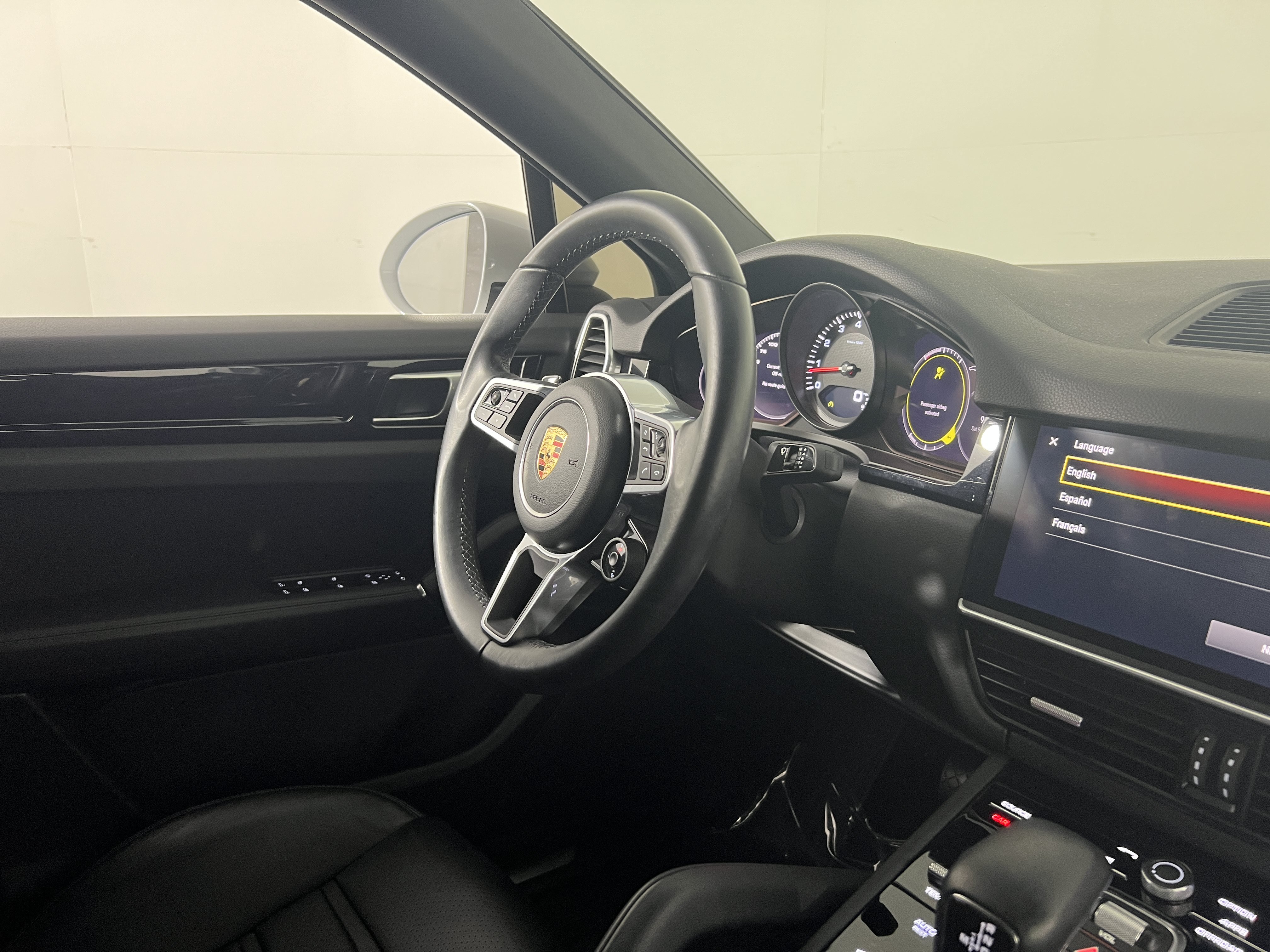 Used 2023 Porsche Cayenne Coupe AWD/4WD image 12