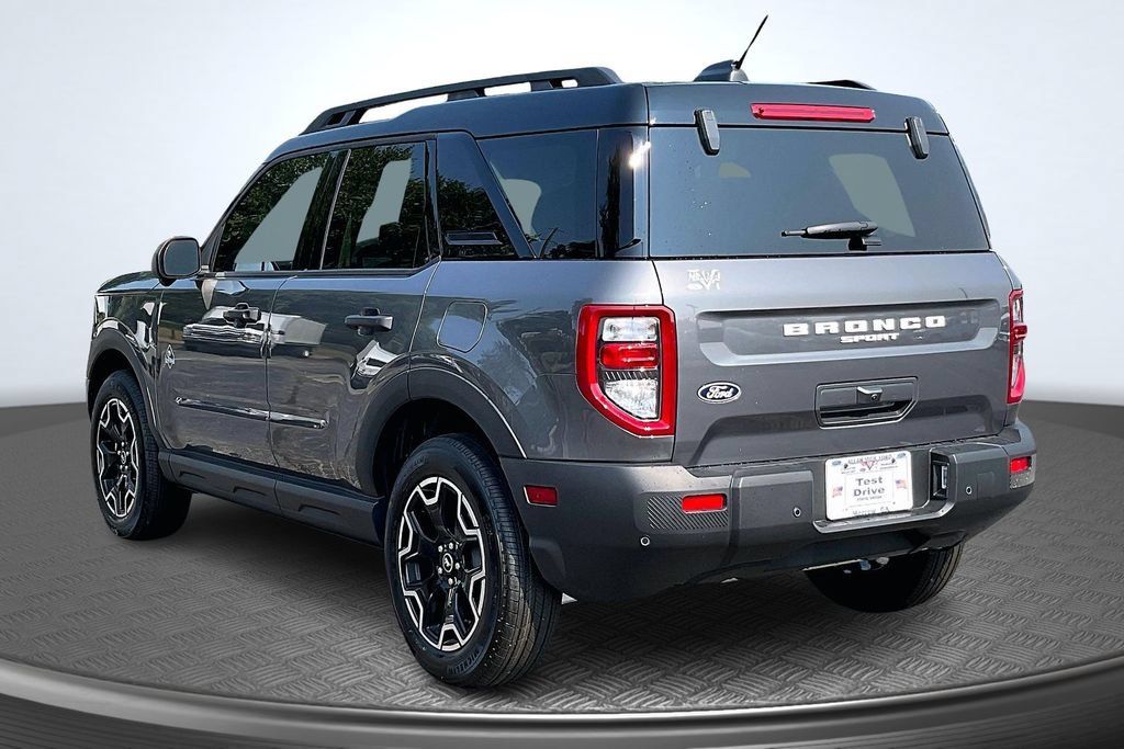 New 2026 Ford Bronco Sport Outer Banks w/ Outer Banks Tech Package+ AWD/4WD image 3