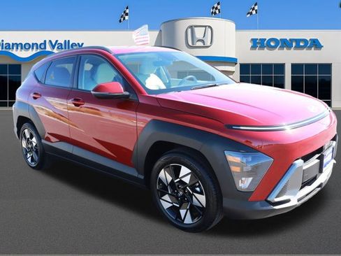 Used 2025 Hyundai Kona SEL image 1