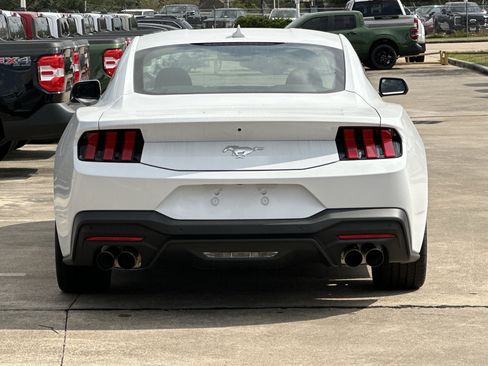 New 2025 Ford Mustang Coupe image 7