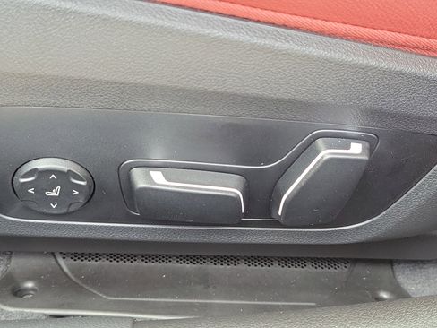 New 2026 BMW 330i Sedan w/ Premium Package image 23