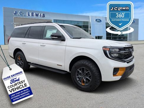 New 2025 Ford Expedition Tremor image 1