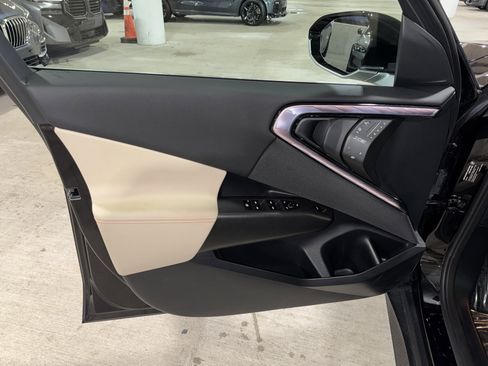 Certified 2025 BMW X3 xDrive30i w/ Premium Package image 17