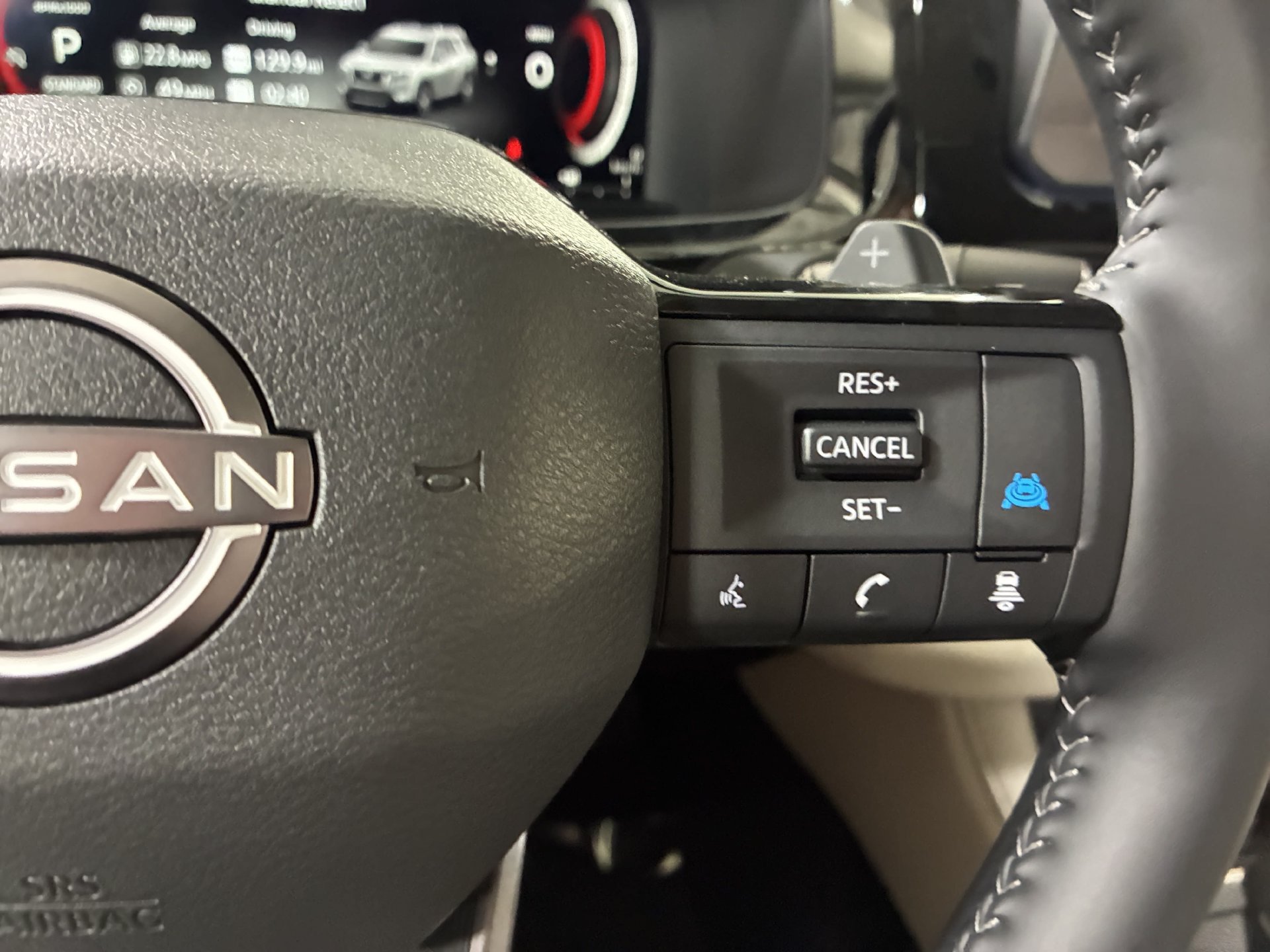 New 2026 Nissan Pathfinder SL FWD image 18