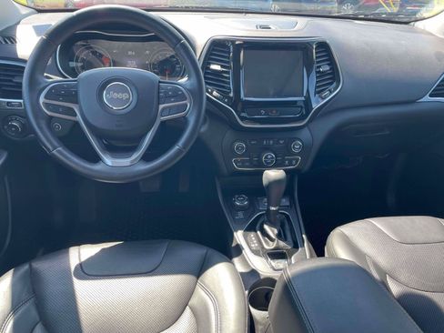 Used 2019 Jeep Cherokee Limited AWD/4WD image 7