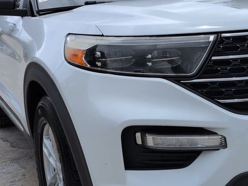 Used 2020 Ford Explorer XLT w/ Equipment Group 202A AWD/4WD image 11