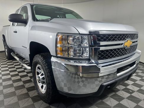 Used 2013 Chevrolet Silverado 2500 W/T w/ Snow Plow Prep Package AWD/4WD image 7