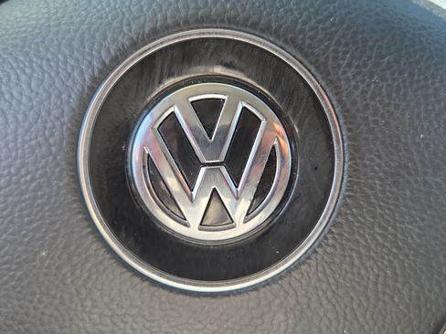 Used 2019 Volkswagen Jetta FWD image 38