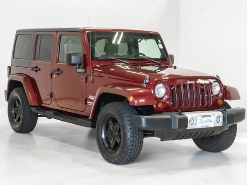 Used 2010 Jeep Wrangler Unlimited Sahara w/ Trailer Tow Group AWD/4WD image 7