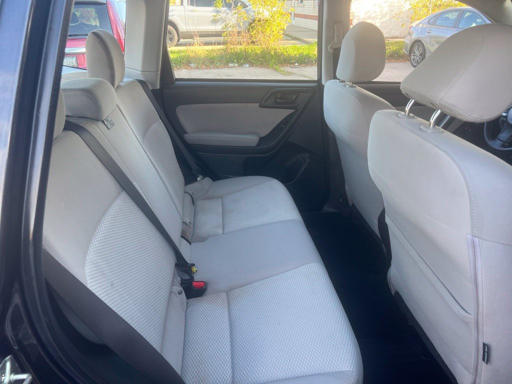 Used 2016 Subaru Forester 2.5i AWD/4WD image 13