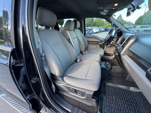Used 2018 Ford F150 XLT w/ Equipment Group 302A Luxury AWD/4WD image 10