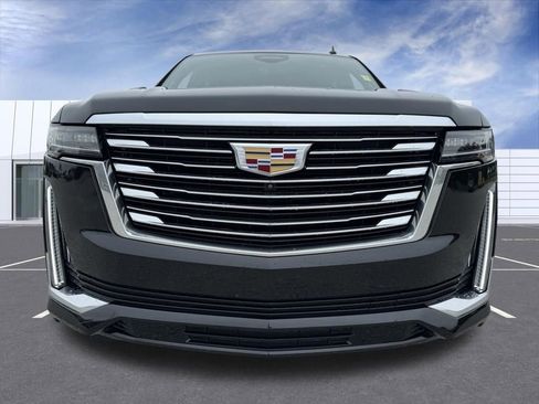 Certified 2024 Cadillac Escalade ESV Premium Luxury Platinum AWD/4WD image 7