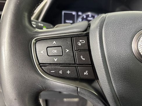 Used 2019 Lexus ES 350 Luxury w/ Accessory Package 2 image 15