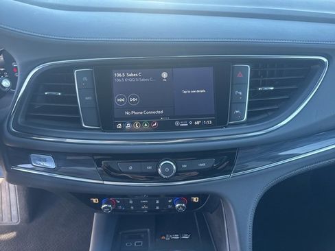 Used 2024 Buick Enclave Premium image 12