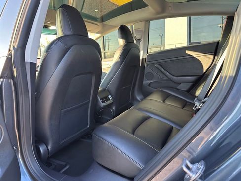 Used 2023 Tesla Model 3 Performance image 21