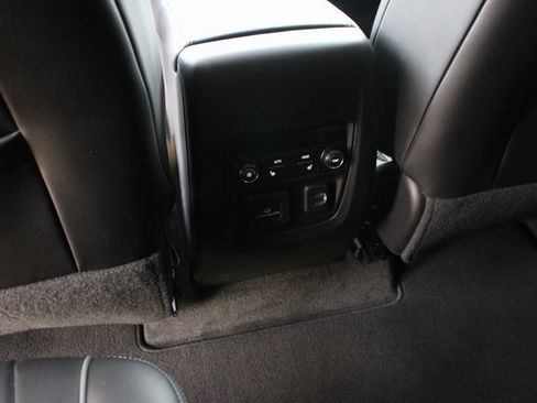 Used 2020 Buick Enclave Avenir w/ Avenir Technology Package image 34