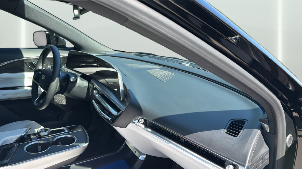 Certified 2024 Cadillac Lyriq Sport AWD/4WD image 30