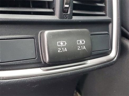 Certified 2023 Subaru Forester Limited image 12