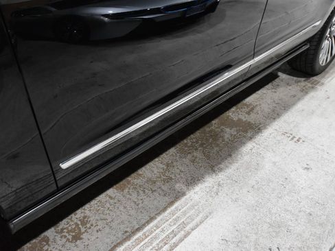 Used 2018 Lincoln Navigator L Reserve w/ Technology Package AWD/4WD image 5