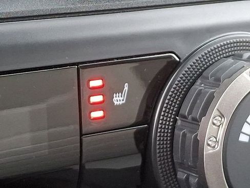 Used 2025 Toyota 4Runner TRD Off-Road image 28