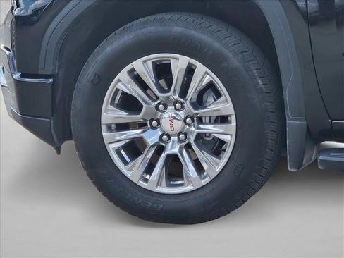 Used 2025 GMC Sierra 1500 Denali w/ Technology Package RWD image 9