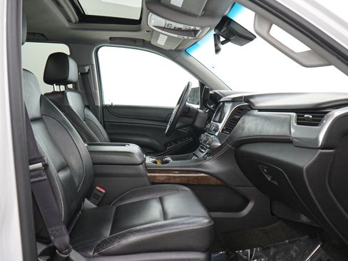 Used 2016 Chevrolet Tahoe LT w/ Luxury Package AWD/4WD image 14
