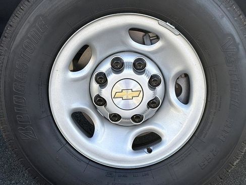 New 2025 Chevrolet Express 3500 w/ Power Convenience Package image 10