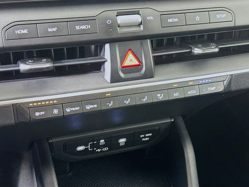 Used 2025 Kia K4 FWD image 24