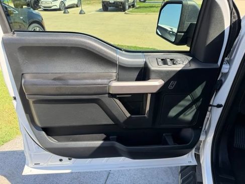 Used 2020 Ford F150 XLT w/ Equipment Group 302A Luxury AWD/4WD image 8
