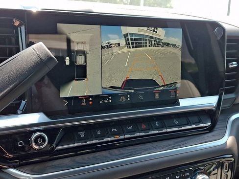New 2026 GMC Sierra 2500 SLT AWD/4WD image 13