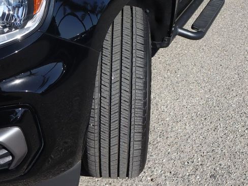 Used 2022 Chevrolet Colorado LT w/ Redline Special Edition image 47