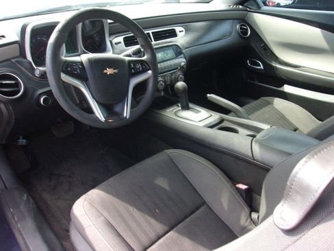 Used 2015 Chevrolet Camaro LS RWD image 7