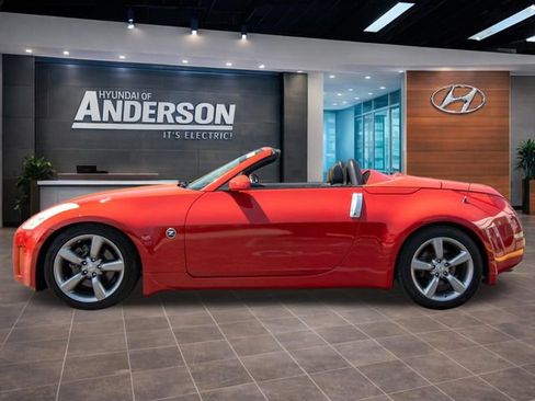 Used 2006 Nissan 350Z Touring RWD image 14