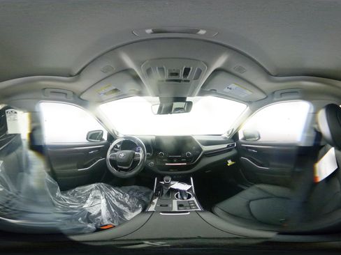 New 2026 Toyota Highlander Limited AWD/4WD image 33