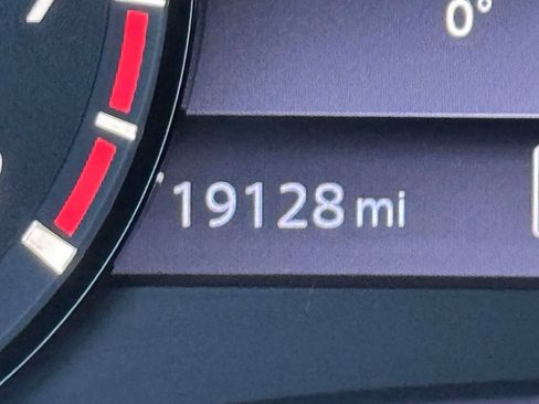 Used 2024 Nissan Frontier PRO-4X w/ Off-Road Protection Package image 25