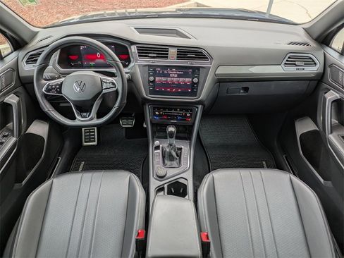 Used 2023 Volkswagen Tiguan SE R-Line image 19