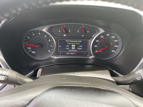 Used 2020 Chevrolet Equinox Premier FWD image 32