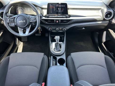 Used 2023 Kia Forte LXS w/ LXS Technology Package FWD image 19