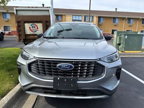 Used 2024 Ford Escape Active AWD/4WD image 1