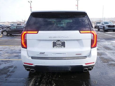 New 2026 GMC Yukon Denali image 3