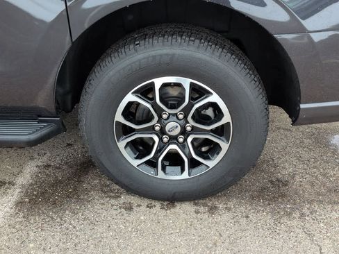 Used 2024 Ford Expedition Max XLT image 13